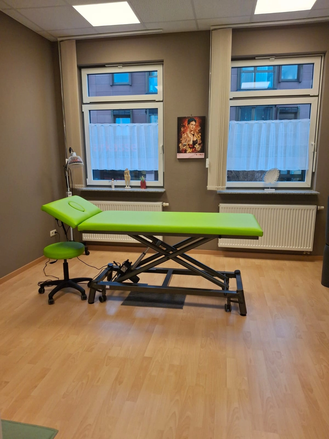 Skulptur des menschlichen Körpers von Naturheilpraxis Mirjam Manns