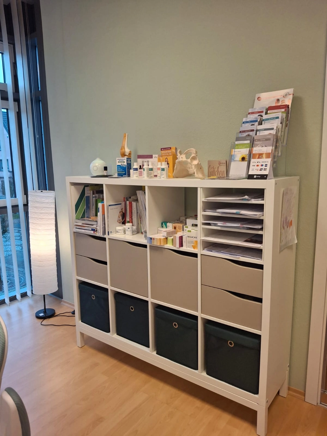 Skulptur des menschlichen Körpers von Naturheilpraxis Mirjam Manns